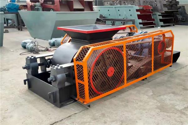 對輥破碎機(圖4)